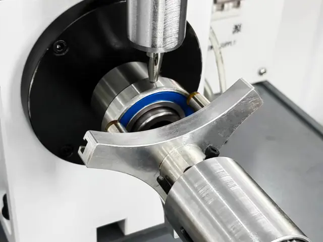 Bearing vibration and noise inspection